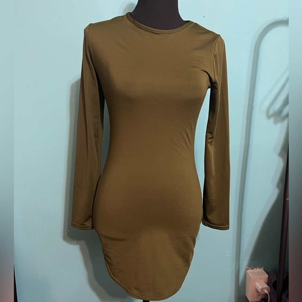 #37 Green dress